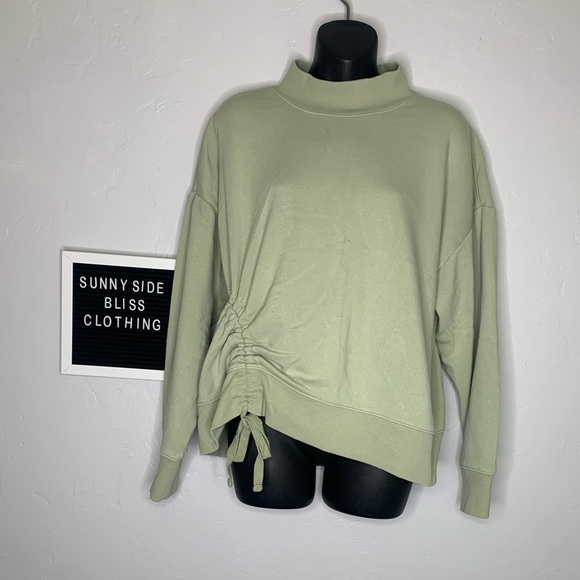 Knox Rose Light Green Mock Neck Asymmetrical Ruched Sweater Size Large - Picture 1 of 9